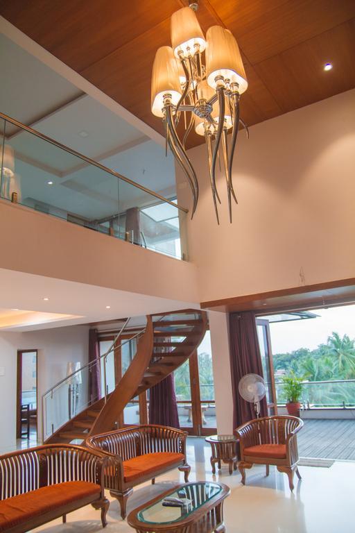 Gulmohar - Luxurious Penthouse Family Rooms Kolhapur Eksteriør billede