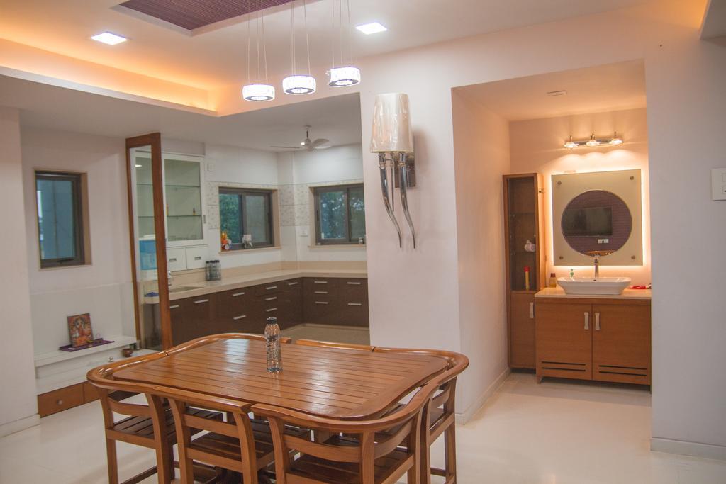 Gulmohar - Luxurious Penthouse Family Rooms Kolhapur Eksteriør billede