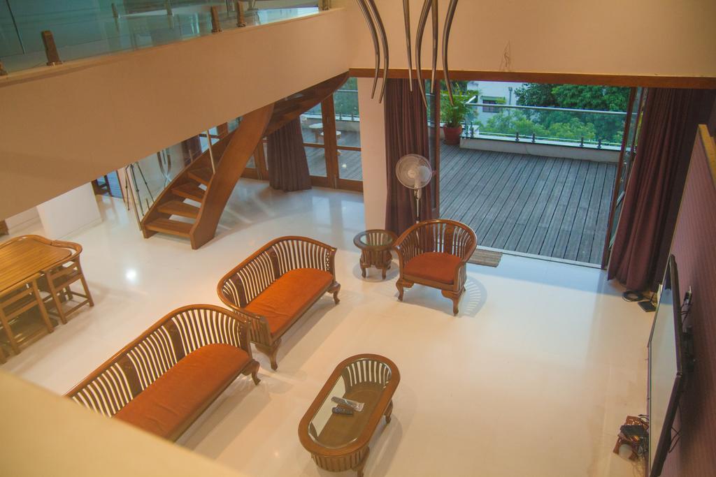 Gulmohar - Luxurious Penthouse Family Rooms Kolhapur Eksteriør billede
